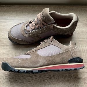 New! Danner Jag low women’s 8.5